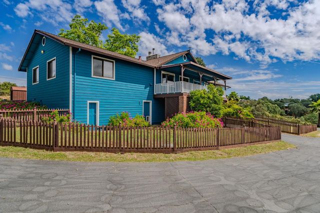 6731 McCauley Rd, Valley Springs, CA 95252