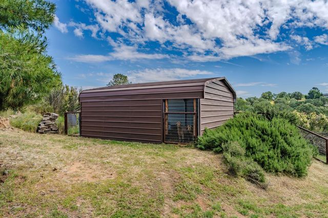 6731 McCauley Rd, Valley Springs, CA 95252