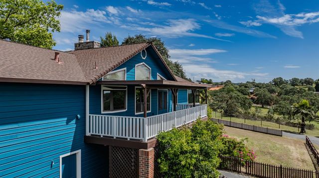 6731 McCauley Rd, Valley Springs, CA 95252