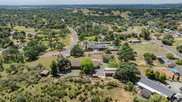 6731 McCauley Rd, Valley Springs, CA 95252