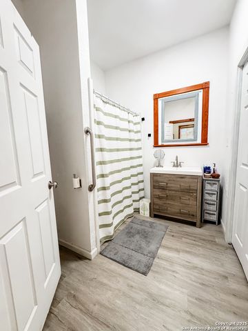 556 FAIRWAY CIRCLE, Brackettville, TX 78832