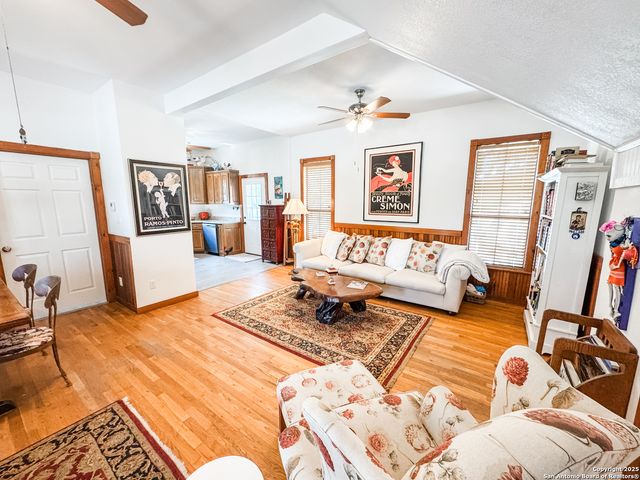 556 FAIRWAY CIRCLE, Brackettville, TX 78832