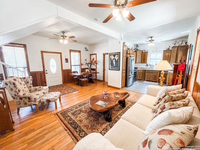 556 FAIRWAY CIRCLE, Brackettville, TX 78832