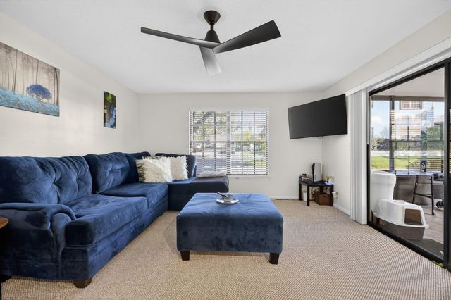 7382 SE Jamestown Terrace, Hobe Sound, FL 33455