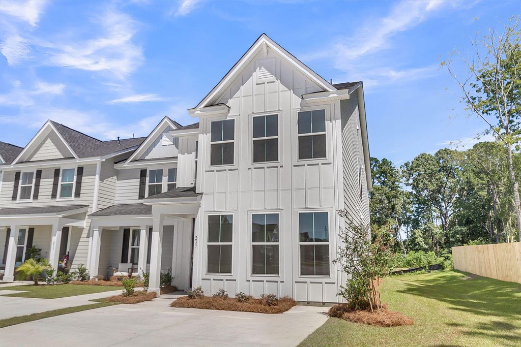 725 Alma Square Drive, Moncks Corner, SC 29461
