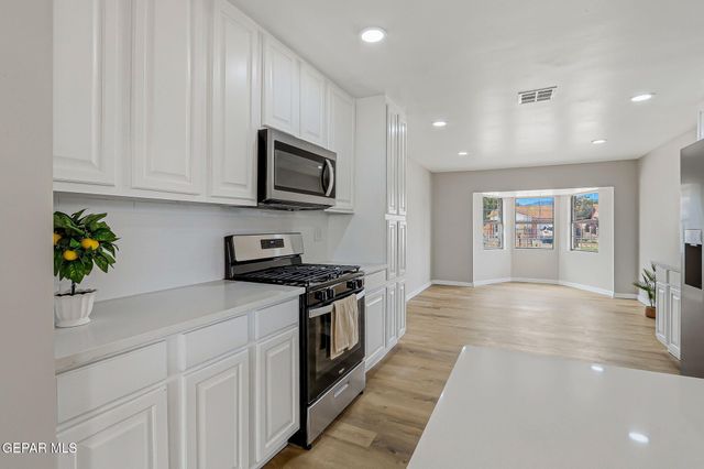 10812 AQUAMARINE Street, El Paso, TX 79924