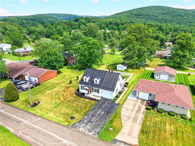 160 Elizabeth St, South Union Twp, PA 15445