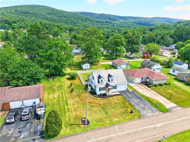 160 Elizabeth St, South Union Twp, PA 15445