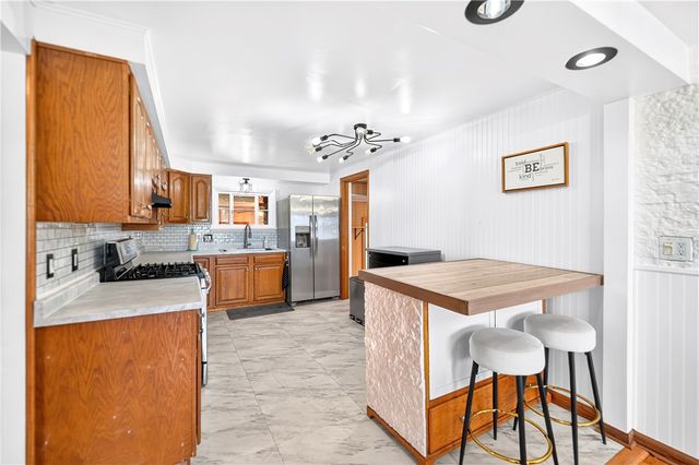 160 Elizabeth St, South Union Twp, PA 15445
