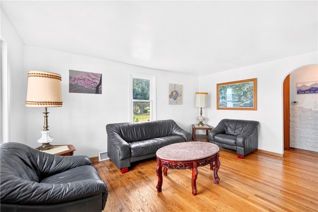 160 Elizabeth St, South Union Twp, PA 15445