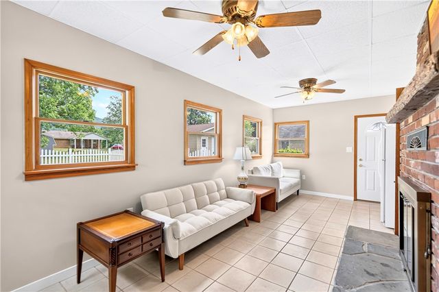 160 Elizabeth St, South Union Twp, PA 15445