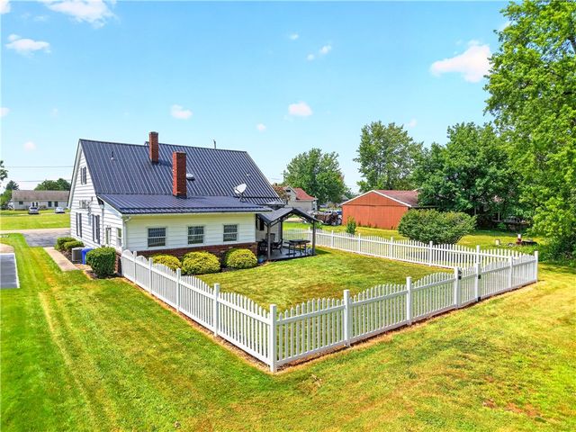 160 Elizabeth St, South Union Twp, PA 15445