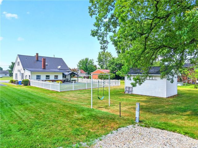 160 Elizabeth St, South Union Twp, PA 15445