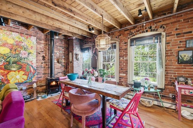 55 Perkins St, Salem, MA 01970