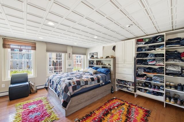 55 Perkins St, Salem, MA 01970