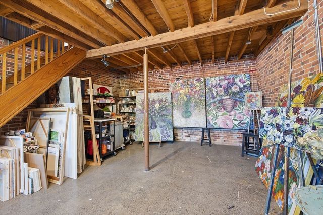 55 Perkins St, Salem, MA 01970