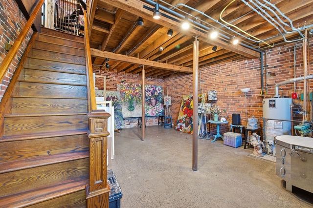 55 Perkins St, Salem, MA 01970