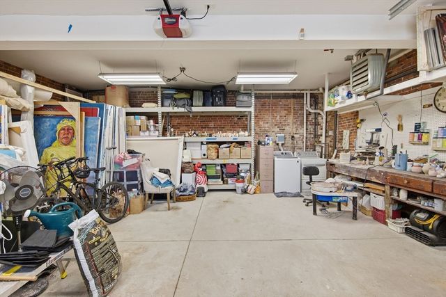 55 Perkins St, Salem, MA 01970