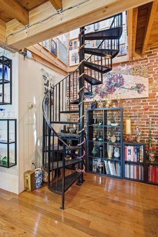 55 Perkins St, Salem, MA 01970