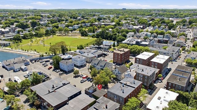 55 Perkins St, Salem, MA 01970