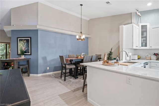 17611 Marco Island LN, Fort Myers, FL 33908