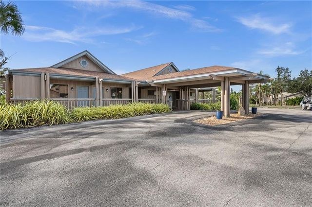 17611 Marco Island LN, Fort Myers, FL 33908