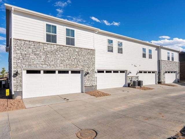 21239 E 65th Drive, Aurora, CO 80019