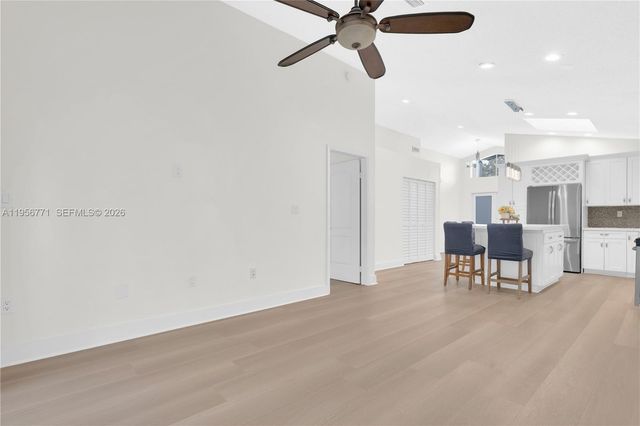 10048 SW 222nd St 0, Cutler Bay, FL 33190