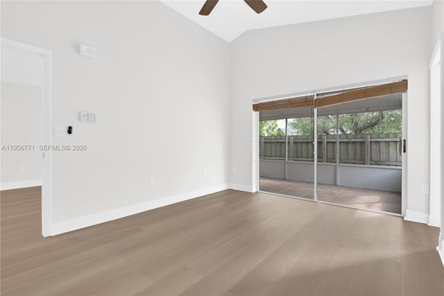 10048 SW 222nd St 0, Cutler Bay, FL 33190