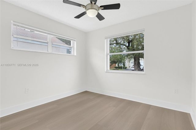 10048 SW 222nd St 0, Cutler Bay, FL 33190