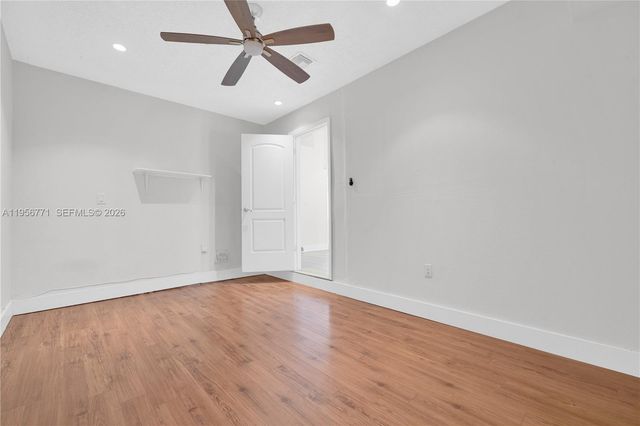 10048 SW 222nd St 0, Cutler Bay, FL 33190