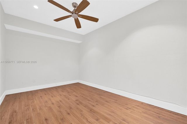 10048 SW 222nd St 0, Cutler Bay, FL 33190