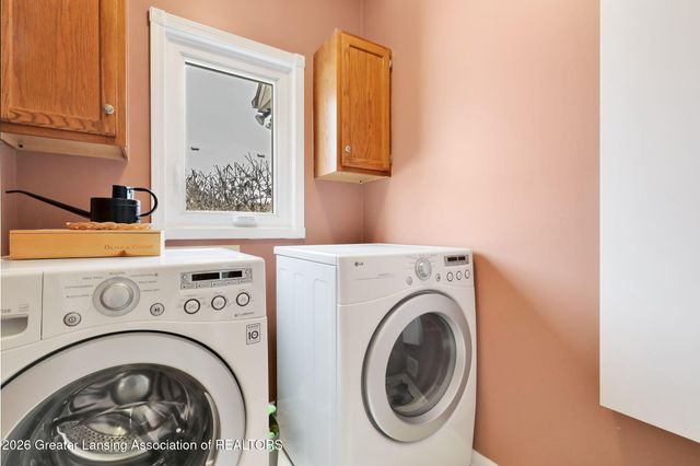 2678 Valdez Drive, Lansing, MI 48911