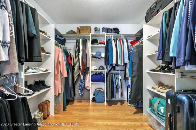 2678 Valdez Drive, Lansing, MI 48911