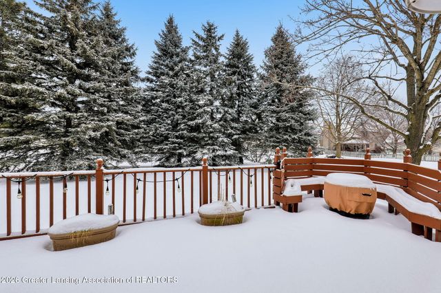 2678 Valdez Drive, Lansing, MI 48911