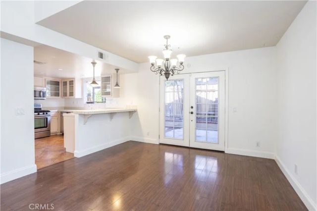 9155 Noble, North Hills, CA 91343