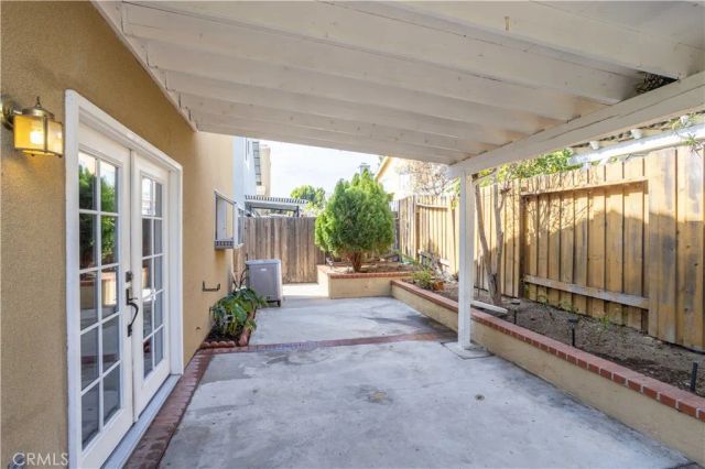 9155 Noble, North Hills, CA 91343