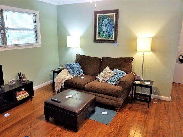 2808 Columbia Street, Houston, TX 77008