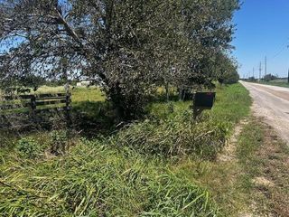 3399 Oil Field Road, Bellville, TX 77418