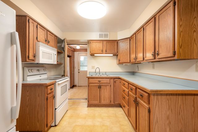 3775 Oakridge Drive, Beaverton, MI 48612