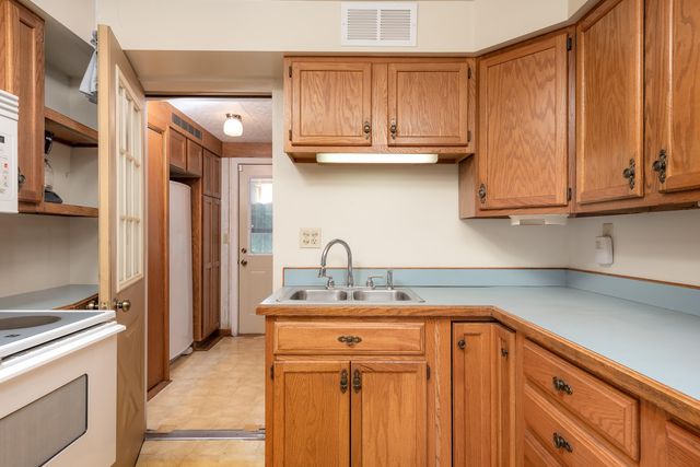 3775 Oakridge Drive, Beaverton, MI 48612