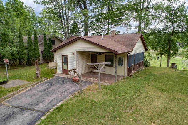 3775 Oakridge Drive, Beaverton, MI 48612