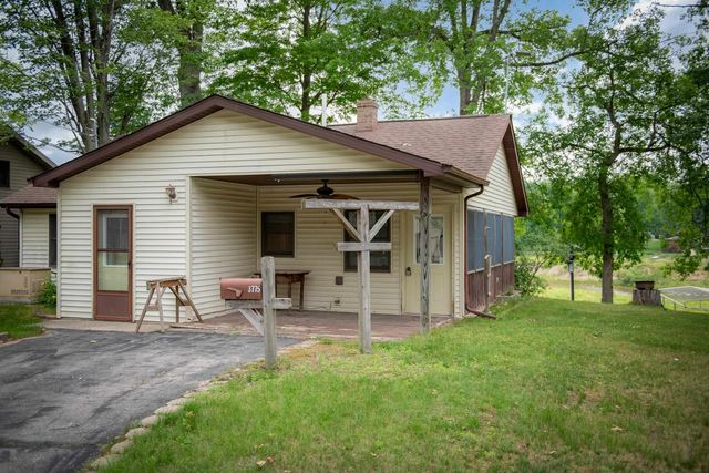 3775 Oakridge Drive, Beaverton, MI 48612