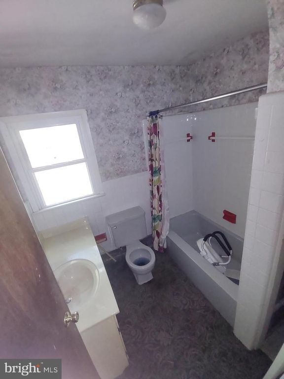 Image 2 of property listing at 1217 RED HILL RD, Dauphin, PA 17018