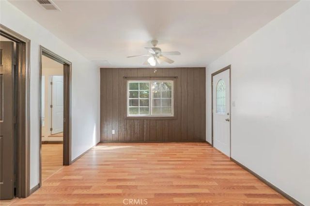 13333 Gladstone Avenue, Sylmar, CA 91342