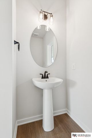 10959 N 173 Street, Bennington, NE 68007