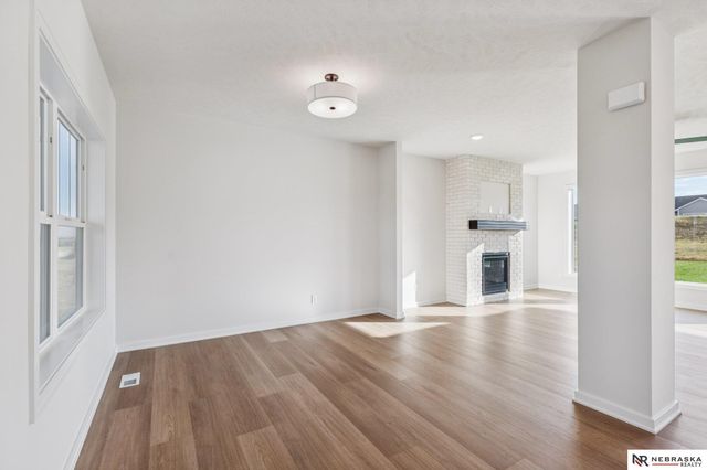 10959 N 173 Street, Bennington, NE 68007