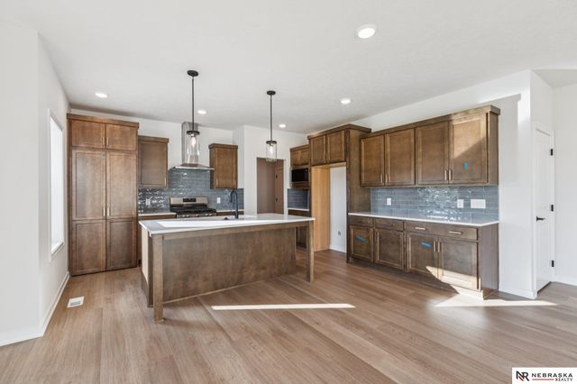 10959 N 173 Street, Bennington, NE 68007