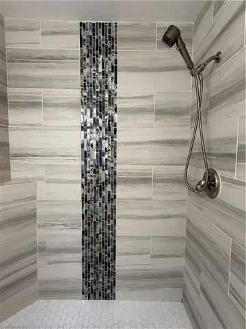 1905 NE 6th ST, Cape Coral, FL 33909