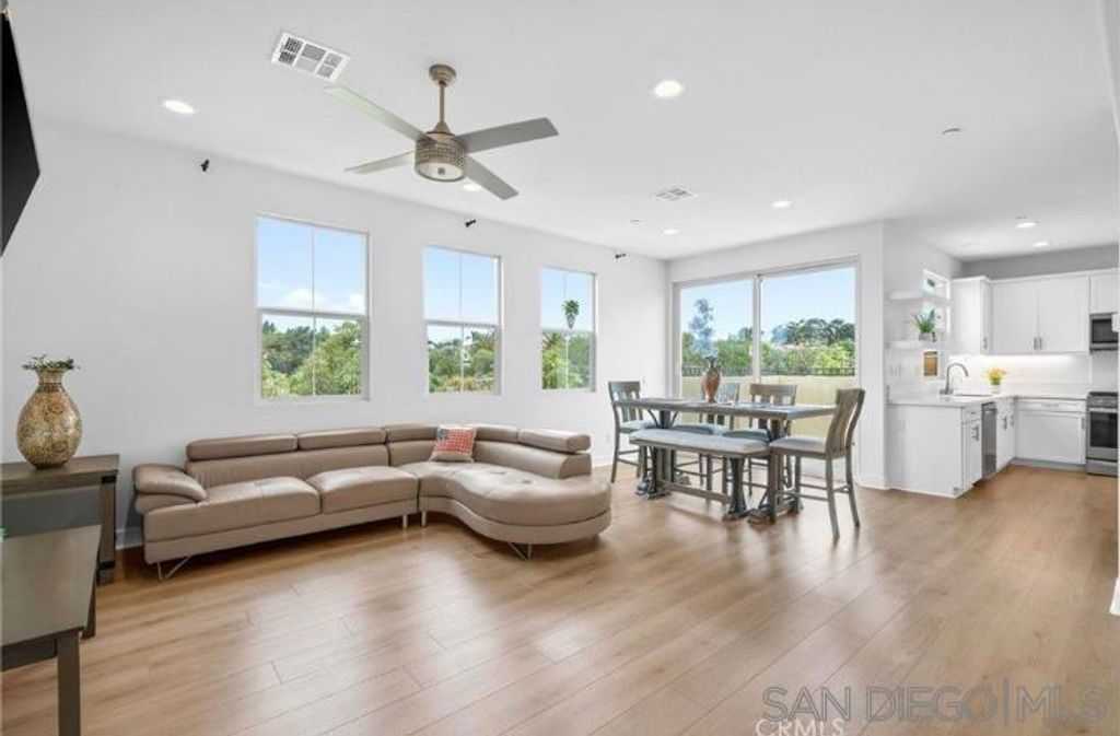 4382 Pacifica Way 1, Oceanside, CA 92056 — photo 5